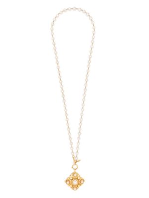 CHANEL Pre-Owned collier à médaillon en perles (1984/1990) - Or