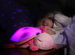 CLOUD B Twilight Starlight Nachtlampje ladybug (roze lieveheersbeestj