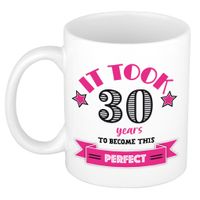 Verjaardag cadeau mok 30 jaar - roze - grappig - 300 ml - keramiek   -