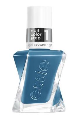 Essie Gel couture 546 cut loose