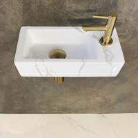 Wiesbaden Fonteinset Rhea S Mini met Fontein - Rechts - Carrara - Kraan - Sifon - Afvoerplug - Geborsteld Messing