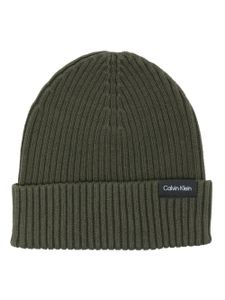 Calvin Klein logo-patch ribbed beanie - Vert