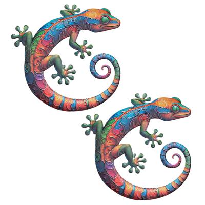 Wanddecoratie Gecko hagedis - 2x - kleurenmix - 40 x 41 cm - metaal - muurdecoratie/schutting/tuin