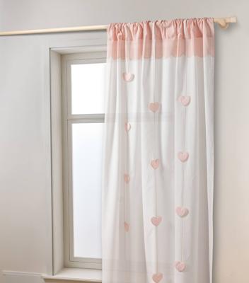 Verduisterend gordijn slinger harten lichtroze