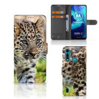Motorola G8 Power Lite Telefoonhoesje met Pasjes Baby Luipaard - thumbnail