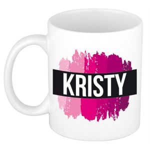 Naam cadeau mok / beker Kristy met roze verfstrepen 300 ml