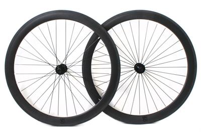 BLB Notorious 50mm Fixed Gear Wielset - Carbon BLB Notorious 50mm Fixed Gear Wielset - Carbon
