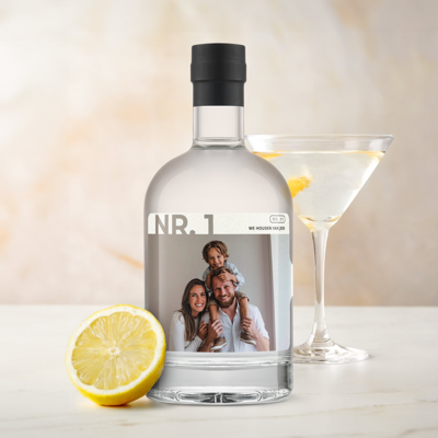 YourSurprise vodka met bedrukt etiket