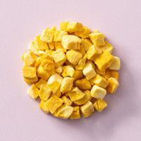 Gevriesdroogde mango stukjes 40 gram