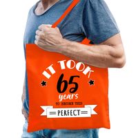 Cadeau tas voor heren - 65 en perfect - oranje - katoen - 42 x 38 cm - vijfenzestig - shopper