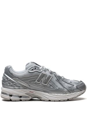 New Balance baskets 1906D "Protection Pack - Silver Métallisé - Argent