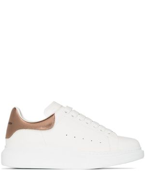 Alexander McQueen baskets Oversize en cuir - Blanc