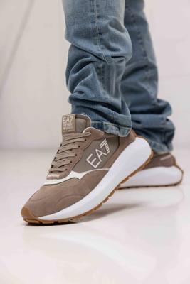 Emporio Armani EA7 X8X186 Sneakers Heren Beige - Maat 42 - Kleur: Beige | Soccerfanshop
