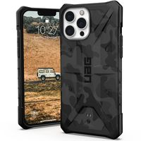 UAG - Pathfinder backcover hoes - iPhone 13 - Camouflage Grijs + Lunso Tempered Glass