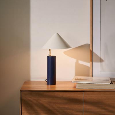 Kave Home Tafellamp 'Shiva' 42cm hoog, kleur Donkerblauw/Wit