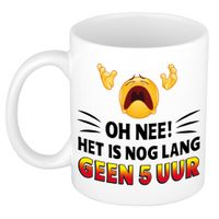 Nog lang geen 5 uur kado mok / beker wit - cadeau collega