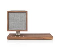 Tivoli Audio Revive AUX IN / BLUETOOTH / GELEIDE LAMP / LUIDSPREKER / DRAADLOZE LADER - Walnoot Tivoli Audio Revive AUX IN / BLUETOOTH / GELEIDE LAMP / LUIDSPREKER / DRAADLOZE LADER - Walnoot