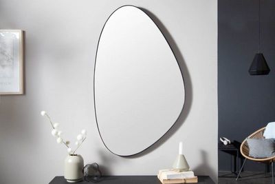 Moderne wandspiegel NOEMI 90cm zwart asymmetrisch design - 40703