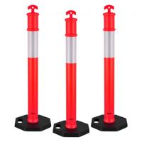 VEVOR Verkeersafbakeningspaal (114 cm) met verzwaarde voet en reflecterende strips, robuuste afbakeningspaal voor bouwplaatsen, parkeerterreinen en dranghekken, rood