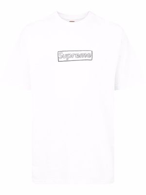 Supreme x KAWS t-shirt à logo - Blanc