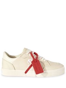 Off-White Vulcanized contrasting-tag canvas sneakers - Tons neutres