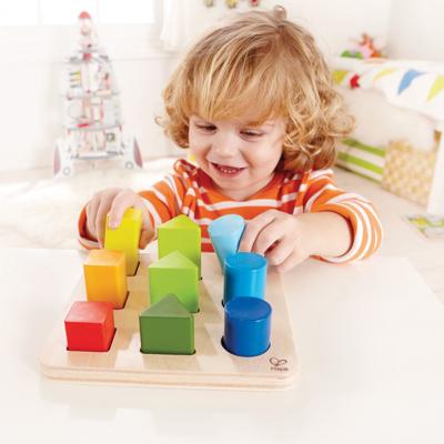 Hape houten sorteerplank vormen