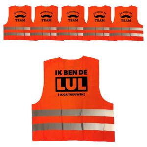 Vrijgezellenfeest heren hesjes pakket: 1x Ik ben de Lul oranje + 5x Vrijgezellen team hesje oranje