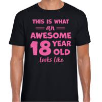 Cadeau T-shirt voor heren - leeftijd 18 jaar - awesome - zwart - glitter roze - Verjaardagsfeest