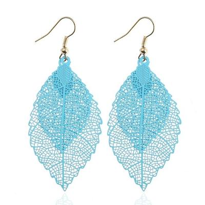 Dubbel gelaagde bladeren kwastje oorbellen eenvoudige retro Metal Leaf-oren ornamenten (blauw)