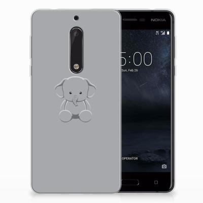 Nokia 5 Telefoonhoesje met Naam Grijs Baby Olifant Nokia 5 Telefoonhoesje met Naam Grijs Baby Olifant