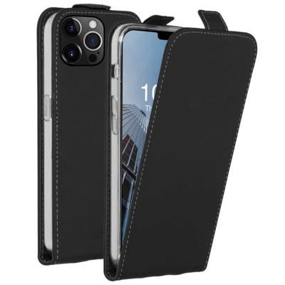 Accezz Flipcase voor Apple iPhone 13 Pro Telefoonhoesje Zwart