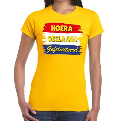 Hoera geslaagd gefeliciteerd t-shirt geel dames