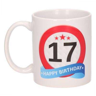 17 jaar Verjaardag koffiemok - cadeau beker - stopbord print - 300 ml - keramiek - wit