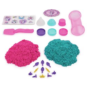 Kinetic Sand - Eenhoorn Bakkerij-speelset met 3 cupcakevormen, roller, spatel en 6 accessoires met eenhoornthema en 454 g speelzand - Sensorisch speelgoed