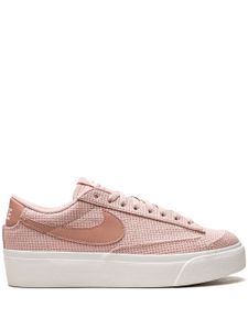 Nike baskets Blazer à plateforme - Rose