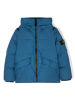 Stone Island Junior gilet matelassé à patch logo - Bleu