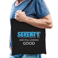 Seventy and still looking good verjaardag cadeau tas zwart voor heren - Verjaardag / cadeau tas   -