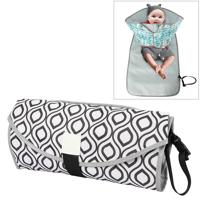 Baby veranderende luier pad Portable opvouwbare waterdichte verpleegkundige pad grootte: One size (zwarte geometrie) Baby veranderende luier pad Portable opvouwbare waterdichte verpleegkundige pad grootte: One size (zwarte geometrie)