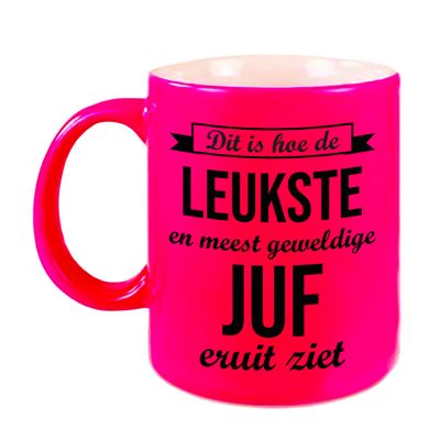 Leukste en meest geweldige juf cadeau koffiemok / theebeker neon roze 330 ml Leukste en meest geweldige juf cadeau koffiemok / theebeker neon roze 330 ml