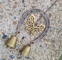 Vlinder Hanger - Hoefijzer met Bellen - Tuin & Buiten - Spiritueelboek.nl