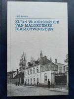 Klein woordenboek van Maldegemse dialectwoorden (Hardback)