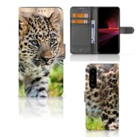 Sony Xperia 1 III | Telefoonhoesje | Met pasjeshouder | Baby Luipaard