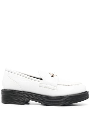 Love Moschino mocassins à plaque logo - Blanc