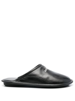 Balenciaga chaussons en cuir à logo imprimé - Noir