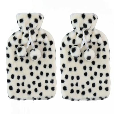 Warmwaterkruik - 2x - 2L - wit/zwart - met hoes - kruik - stippen Warmwaterkruik - 2x - 2L - wit/zwart - met hoes - kruik - stippen