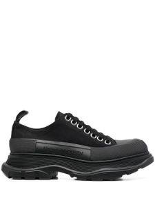 Alexander McQueen baskets Tread Slick à lacets - Noir