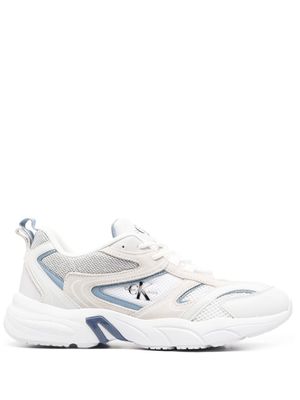 Calvin Klein Jeans baskets à patch logo - Blanc