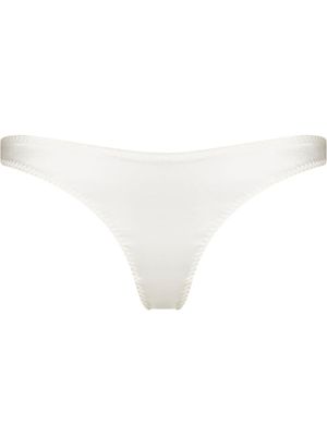 Fleur Du Mal string Luxe à fini satiné - Blanc