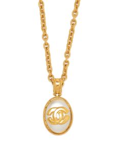 CHANEL Pre-Owned collier à pendentif logo CC (1996) - Or