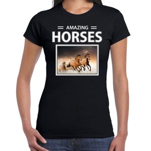 Bruine paarden t-shirt met dieren foto amazing horses zwart voor dames